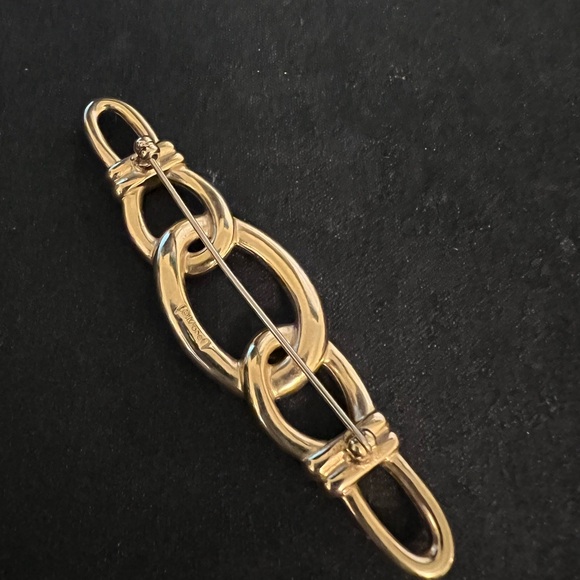 Monet Vintage Gold Tone Interlocking Circle Brooch Pin - Picture 2 of 4